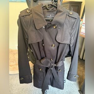 Gorgeous black London Fog double breasted rain coat. Size large.